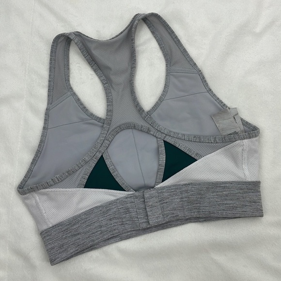 Lorna Jane Alpine Sports Bra - Picture 5 of 7